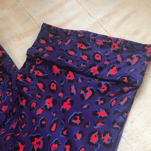 Terez Electric Cheetah Wide Leg Pants Blue Purple - Picture 15 of 16